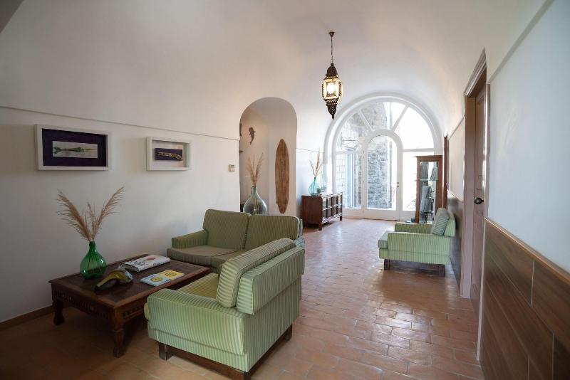 Villa Puolo - With Private Sea Access - Lobi