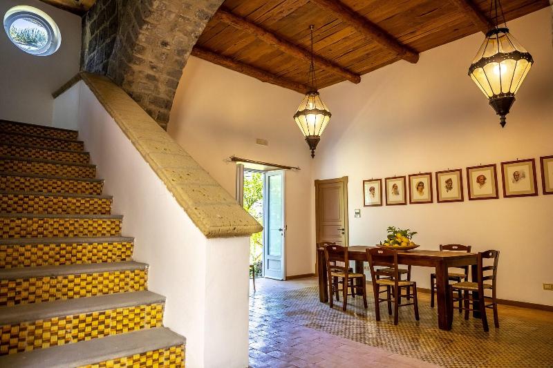 Villa Puolo - With Private Sea Access - Lobi