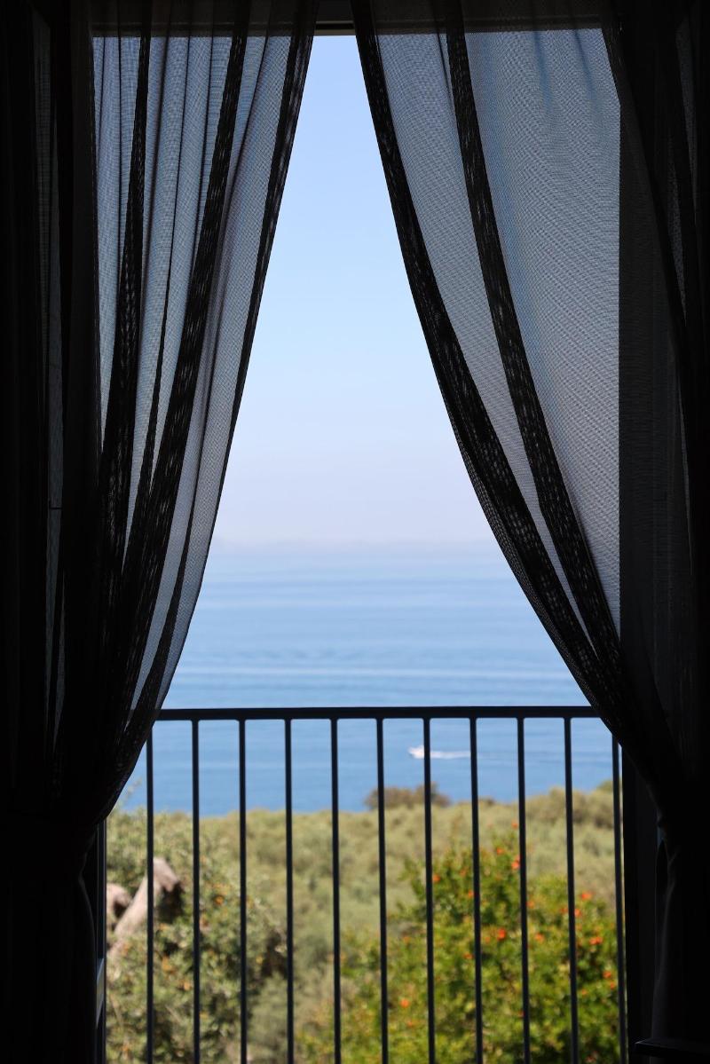 Villa Puolo - With Private Sea Access - Genel