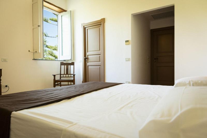 Villa Puolo - With Private Sea Access - Genel