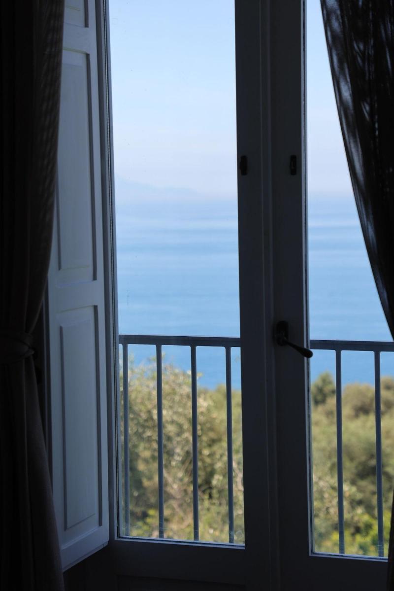 Villa Puolo - With Private Sea Access - Oda