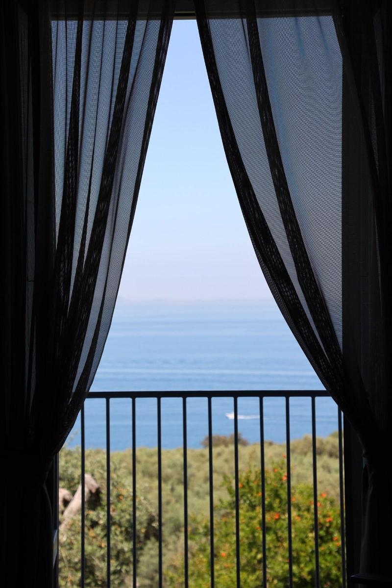 Villa Puolo - With Private Sea Access - Oda
