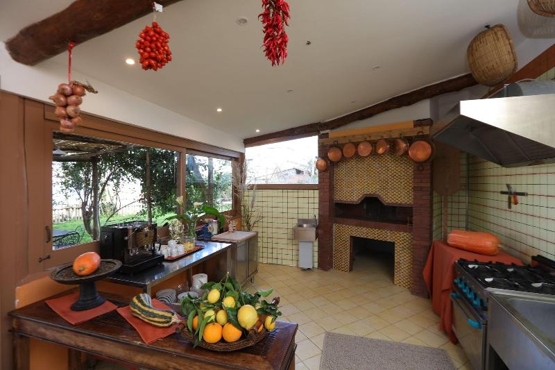 Villa Puolo - With Private Sea Access - Restoran