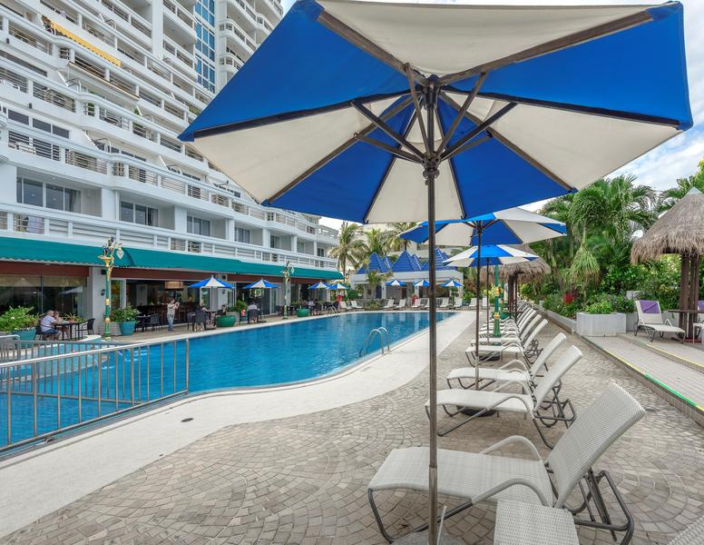 Andaman Beach Suites - Havuz