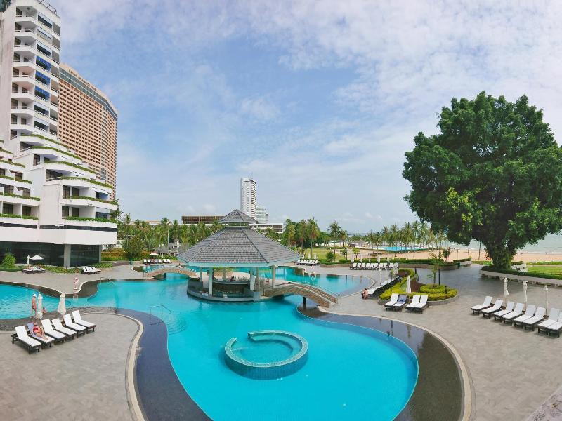Ambassador City Jomtien - Ocean Wing - Havuz