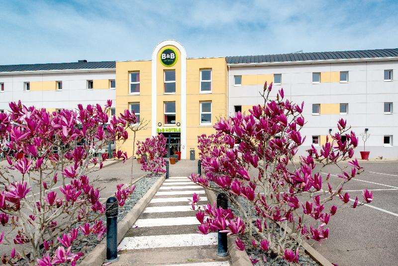 B&B HOTEL Cholet Nord - Genel