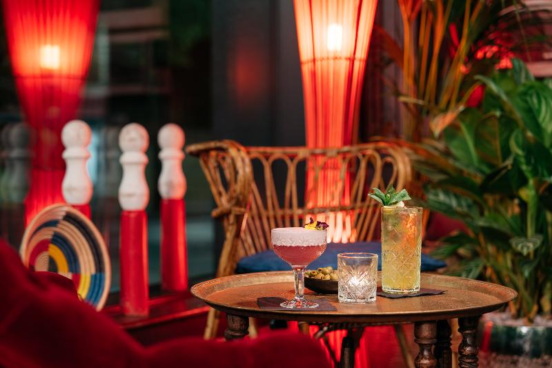 Ruby Zoe Hotel London by IHG - Bar
