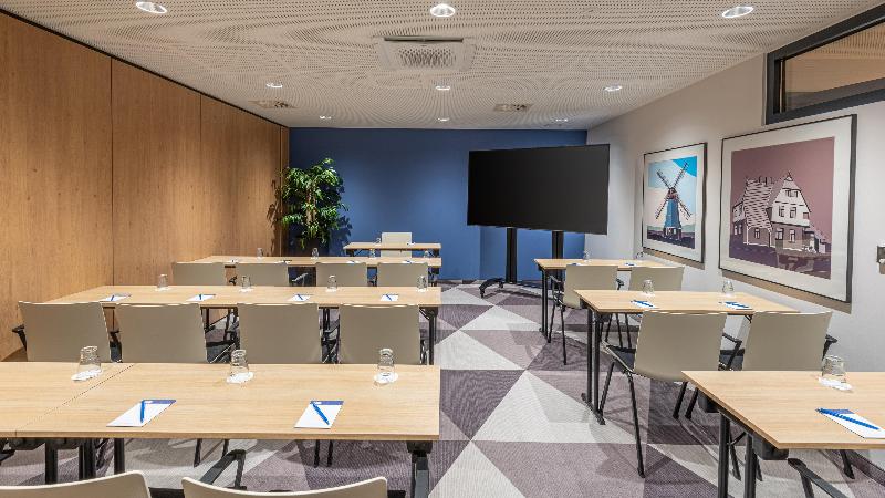 Holiday Inn Express Hamburg South A7 As42 - Toplantı