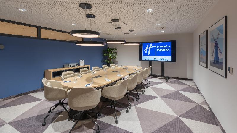 Holiday Inn Express Hamburg South A7 As42 - Toplantı