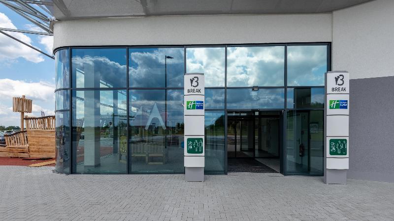Holiday Inn Express Hamburg South A7 As42 - Genel