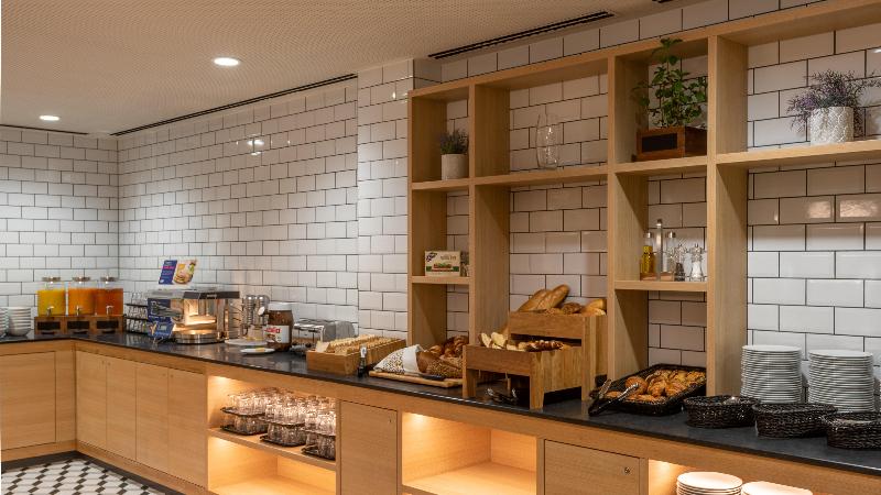 Holiday Inn Express Hamburg South A7 As42 - Restoran