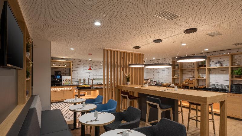Holiday Inn Express Hamburg South A7 As42 - Restoran