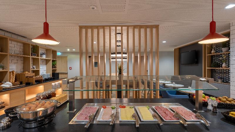Holiday Inn Express Hamburg South A7 As42 - Restoran