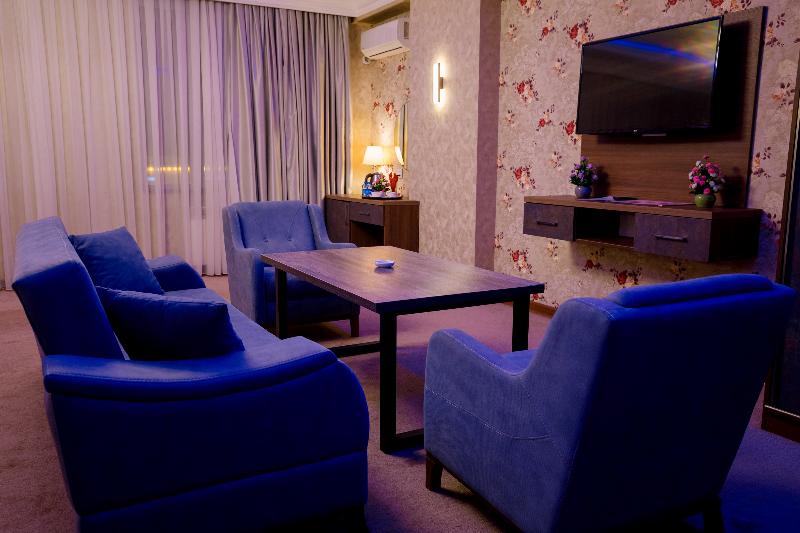 Royal Sapphire Hotel - Oda