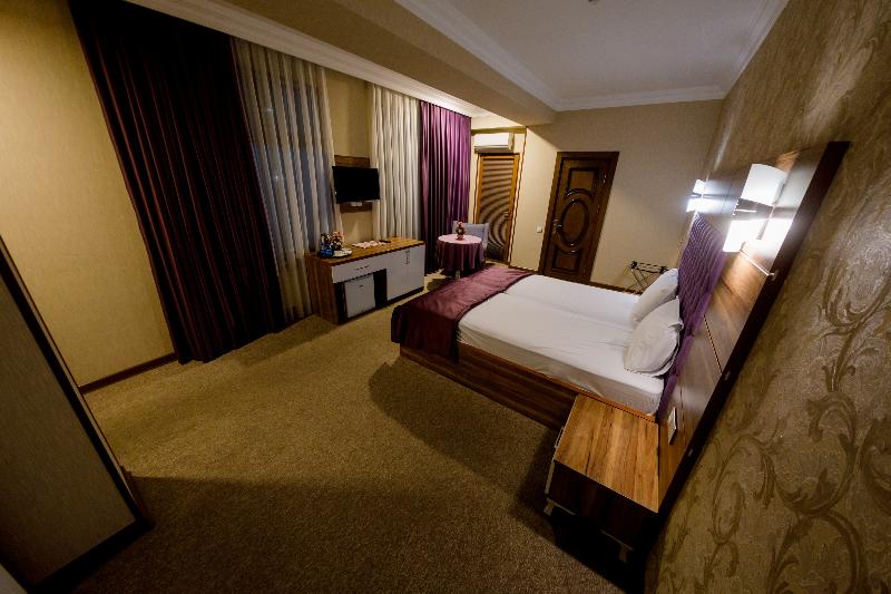 Royal Sapphire Hotel - Oda
