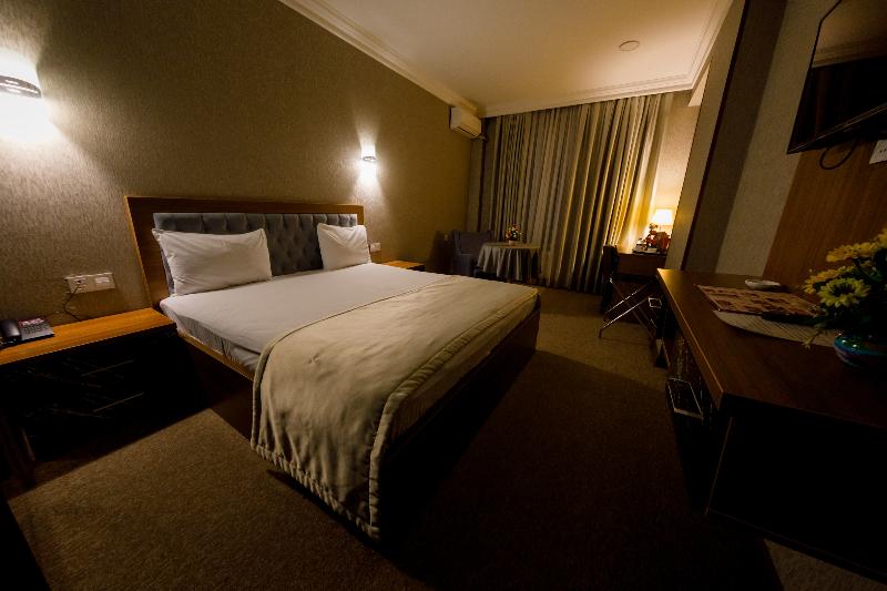 Royal Sapphire Hotel - Oda