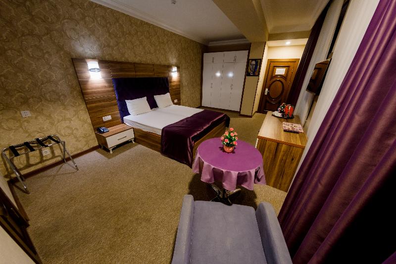 Royal Sapphire Hotel - Oda