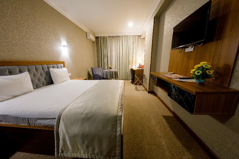 Royal Sapphire Hotel - Oda
