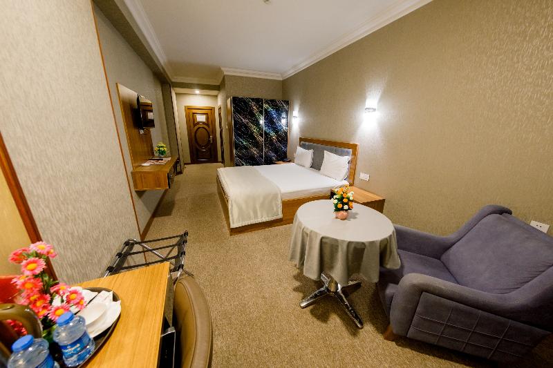 Royal Sapphire Hotel - Oda