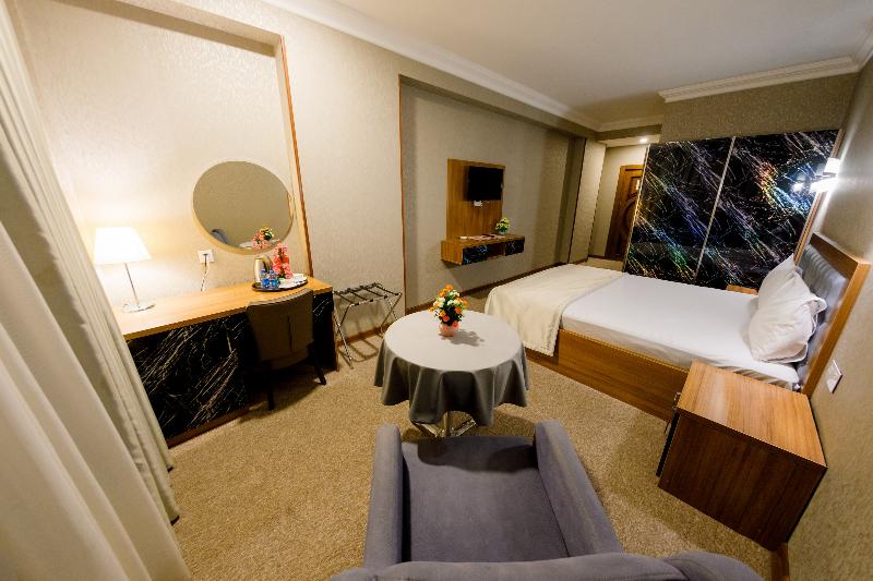 Royal Sapphire Hotel - Oda
