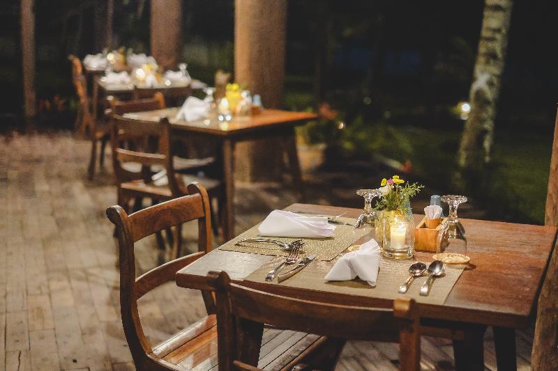 The Kirana Tembok Resort - Restoran