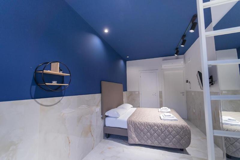 P.c. Boutique H. Vesuvius - Oda
