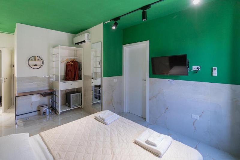 P.c. Boutique H. Vesuvius - Oda