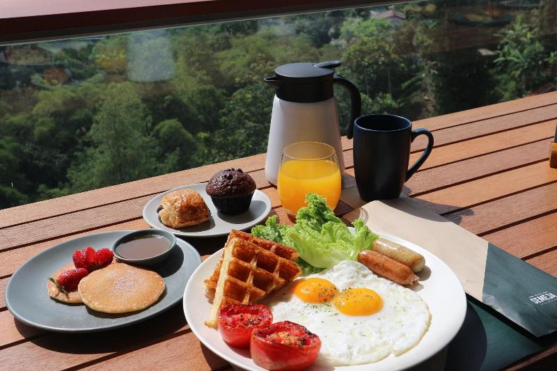 The Gaia Hotel Bandung - Restoran