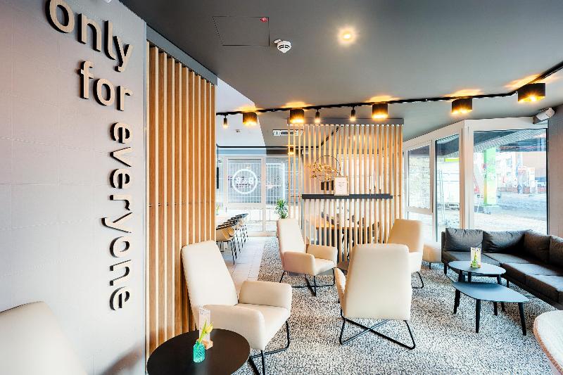 B&B Hotel Bochum-City - Lobi