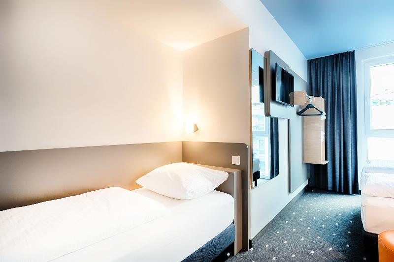 B&B Hotel Bochum-City - Oda