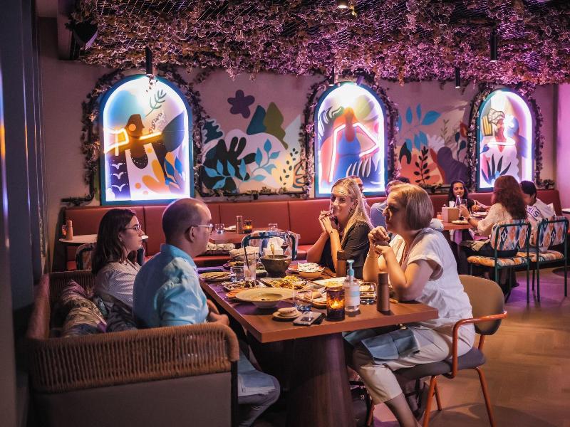 The First Collection At Jumeirah Village Circle - Restoran