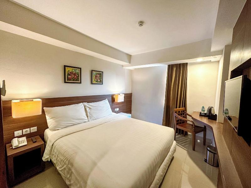 Next Hotel Yogyakarta - Oda