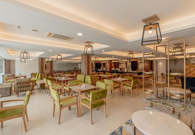 Next Hotel Yogyakarta - Restoran