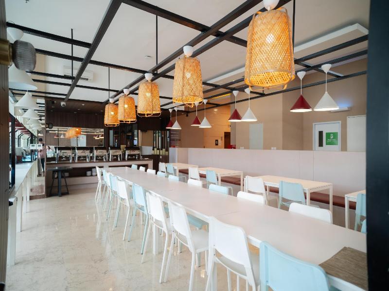 Swiss-Belcourt Serpong - Restoran
