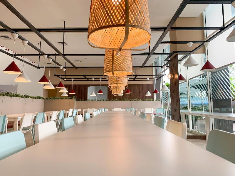 Swiss-Belcourt Serpong - Restoran