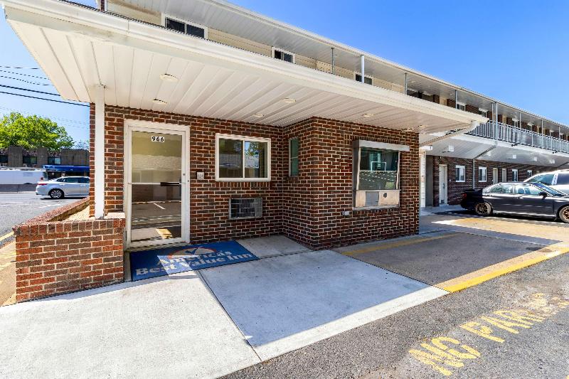 Americas Best Value Inn Avenel Woodbridge - Genel