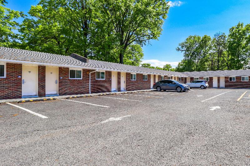 Americas Best Value Inn Avenel Woodbridge - Genel