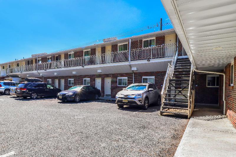 Americas Best Value Inn Avenel Woodbridge - Genel