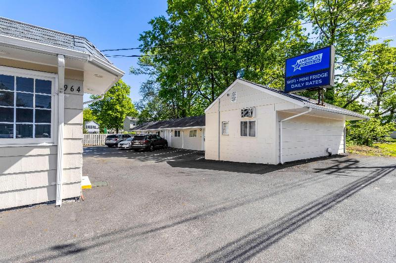 Americas Best Value Inn Avenel Woodbridge - Genel