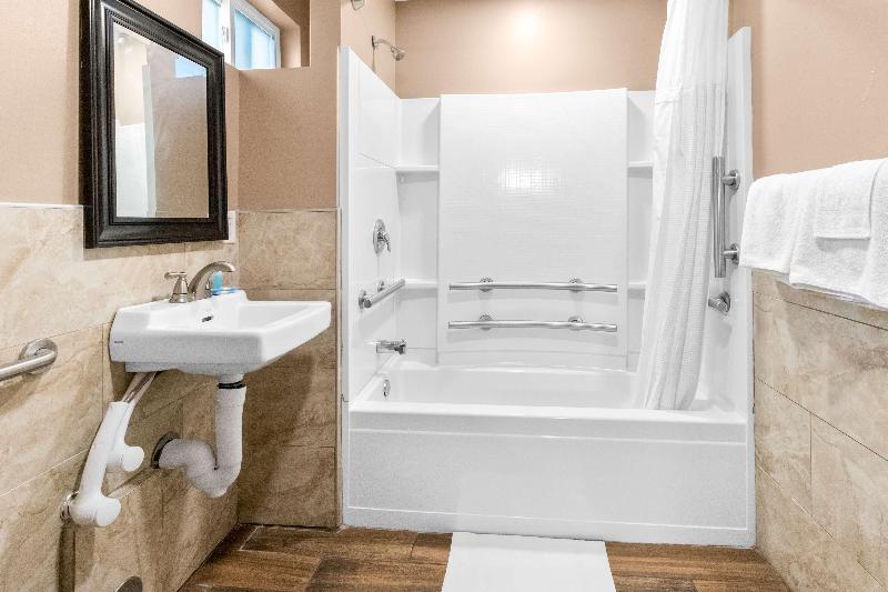Americas Best Value Inn Avenel Woodbridge - Oda