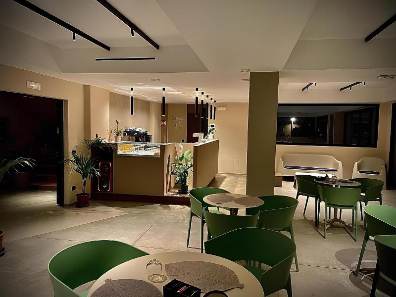 Ollen Apartments - Bar