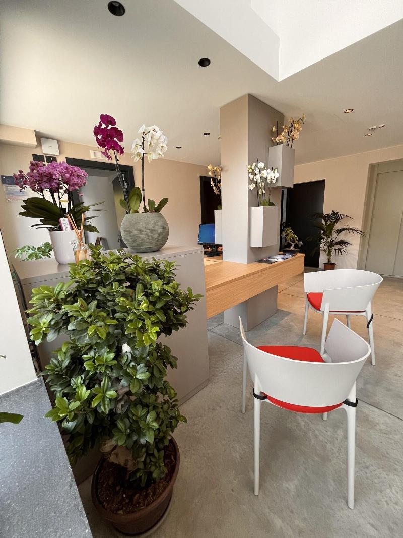 Ollen Apartments - Lobi