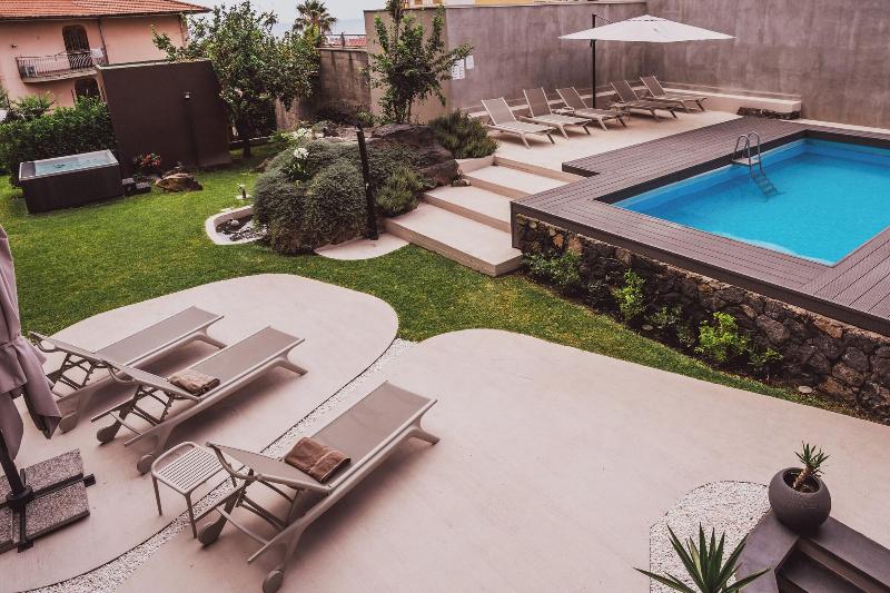 Ollen Apartments - Genel