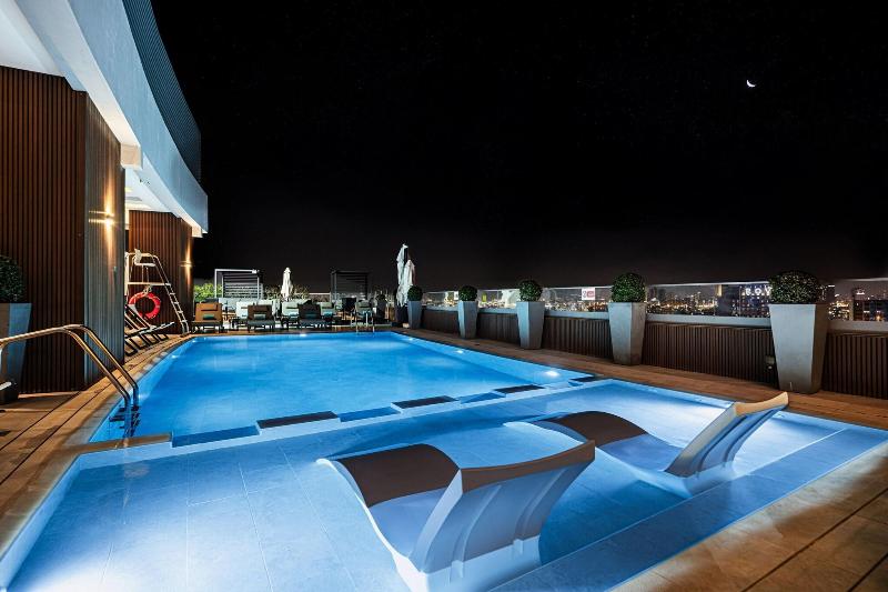 Courtyard By Marriott World Trade Centre Dubai - Havuz
