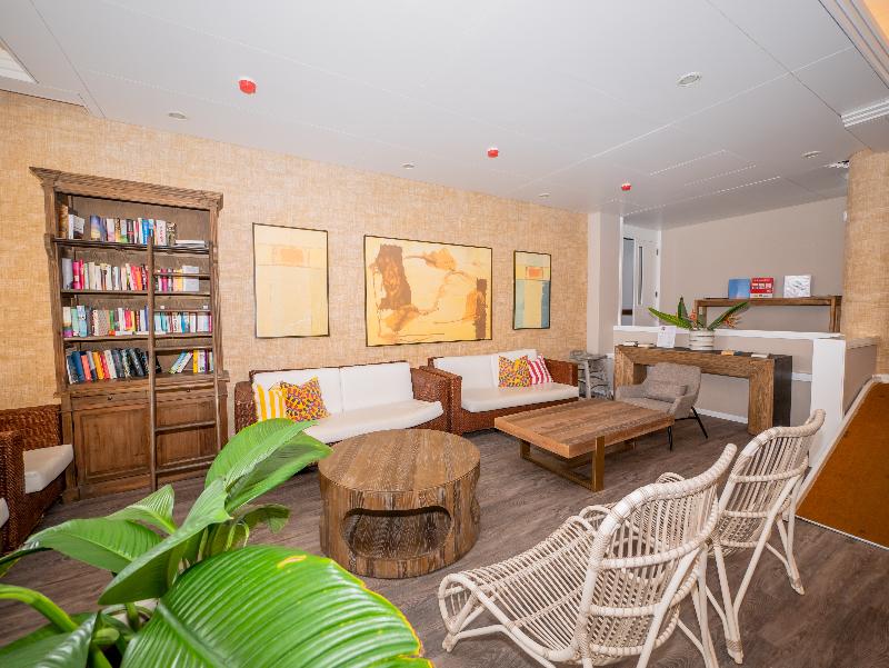 Vila Baleira Suites - Lobi