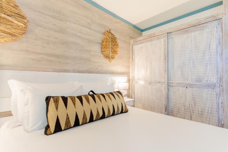 Vila Baleira Suites - Oda