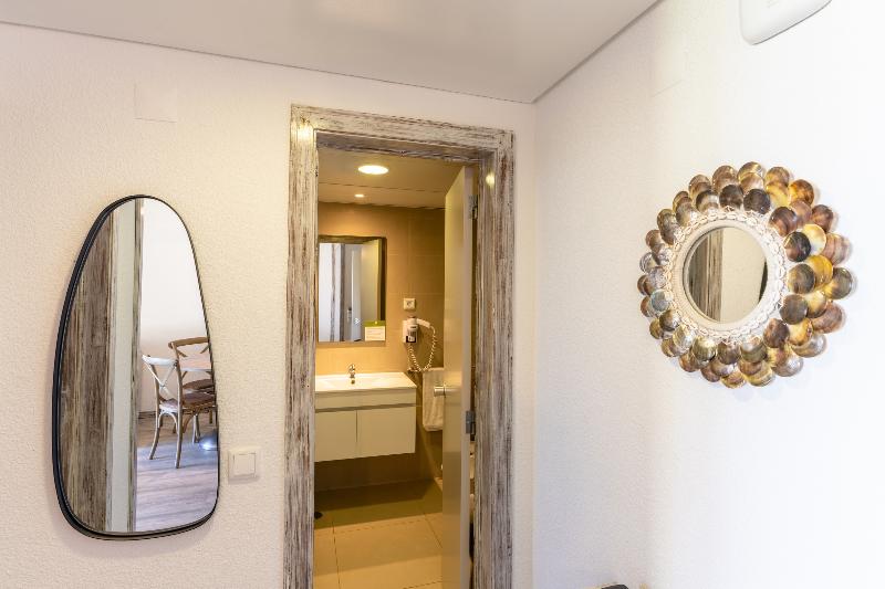 Vila Baleira Suites - Oda