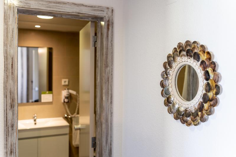Vila Baleira Suites - Oda