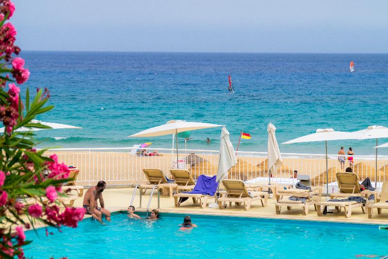 Vila Baleira Suites - Havuz