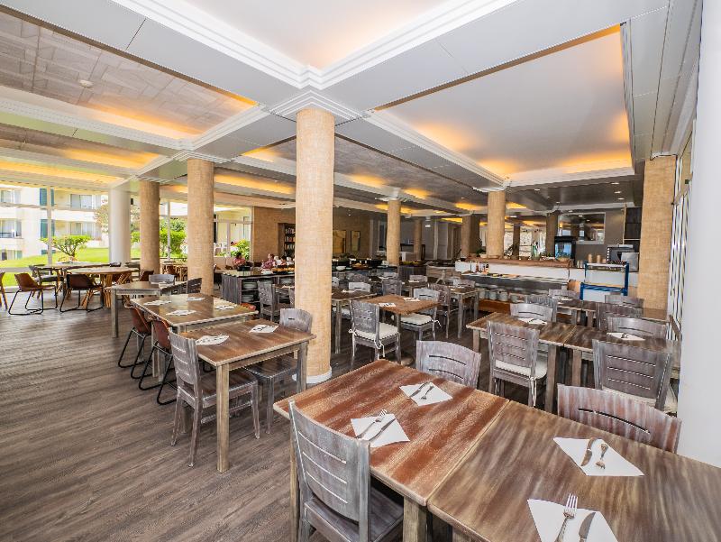 Vila Baleira Suites - Restoran